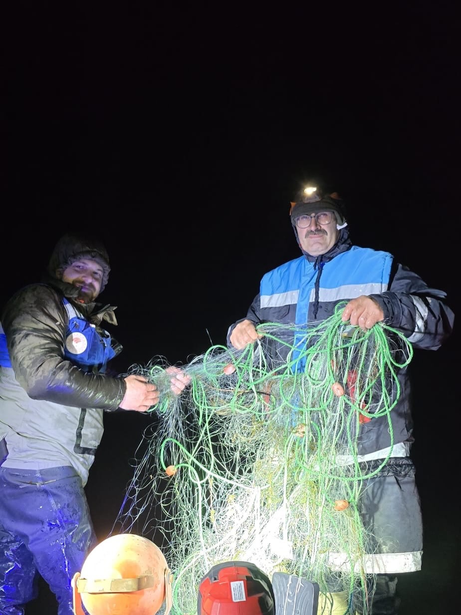 Suğla Gölü’nde kaçak avcılığa geçit yok: 800 metrelik ağ imha edildi
