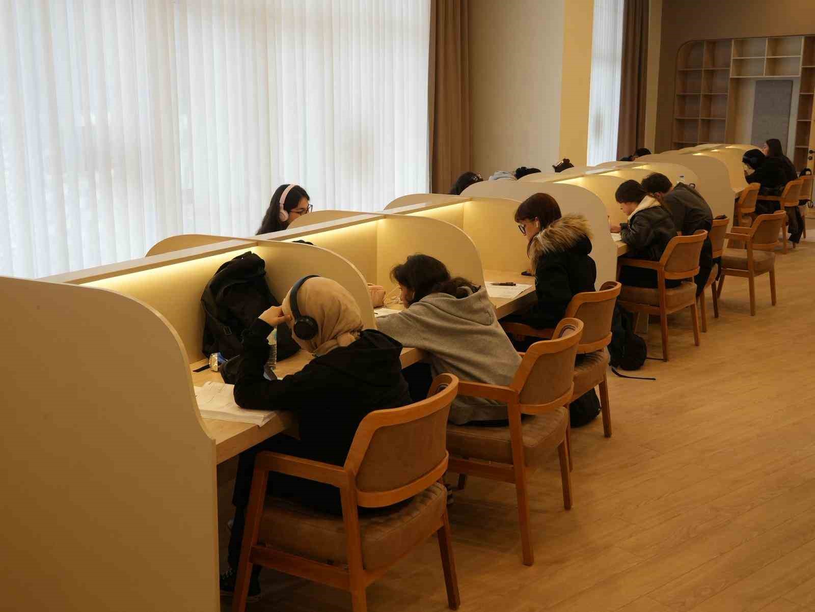 Düzce öğrenciler istedi yerine getirildi
