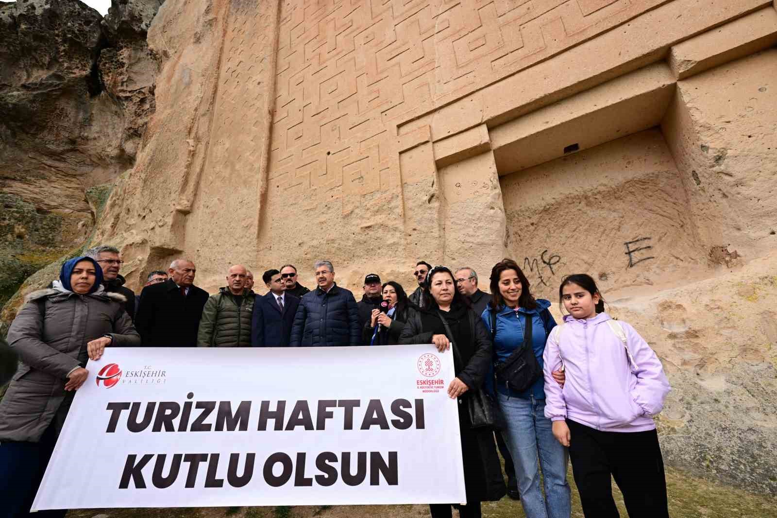 Eskişehir Valisi Yılmaz: "Frig Vadisi’nin tanıtımı için çalışmalarımız kararlılıkla sürecek"
