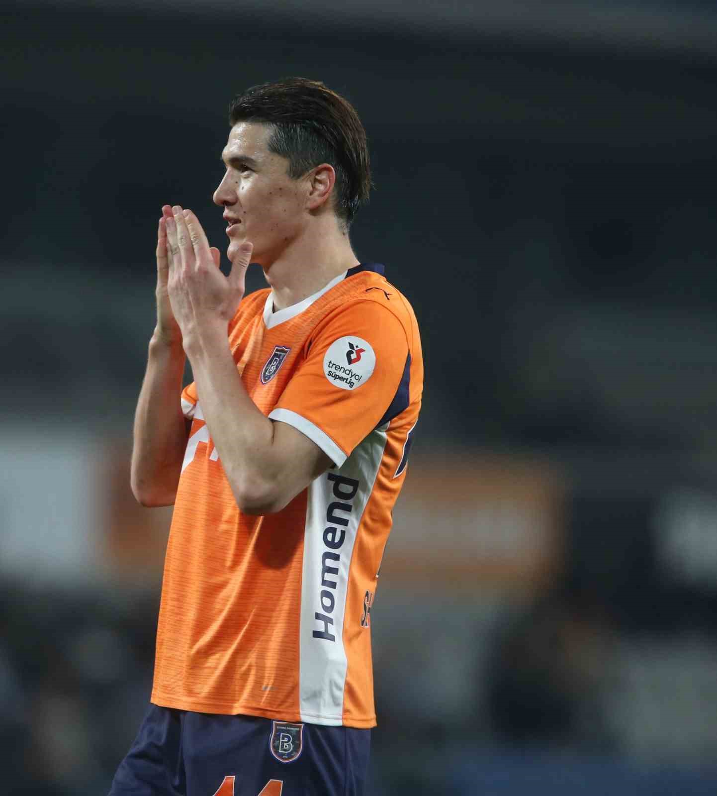 Shomurodov, kariyer sezonunda ligde 20. golünü kaydetti
