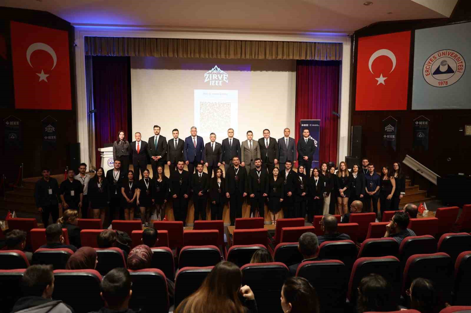 ERÜ’de "Zirve IEEE" düzenlendi
