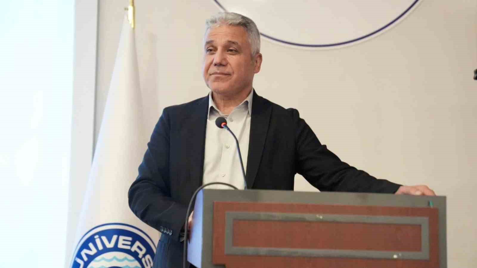 Prof. Dr. Arslan: "Veriyi kontrol eden dünyayı kontrol eder"
