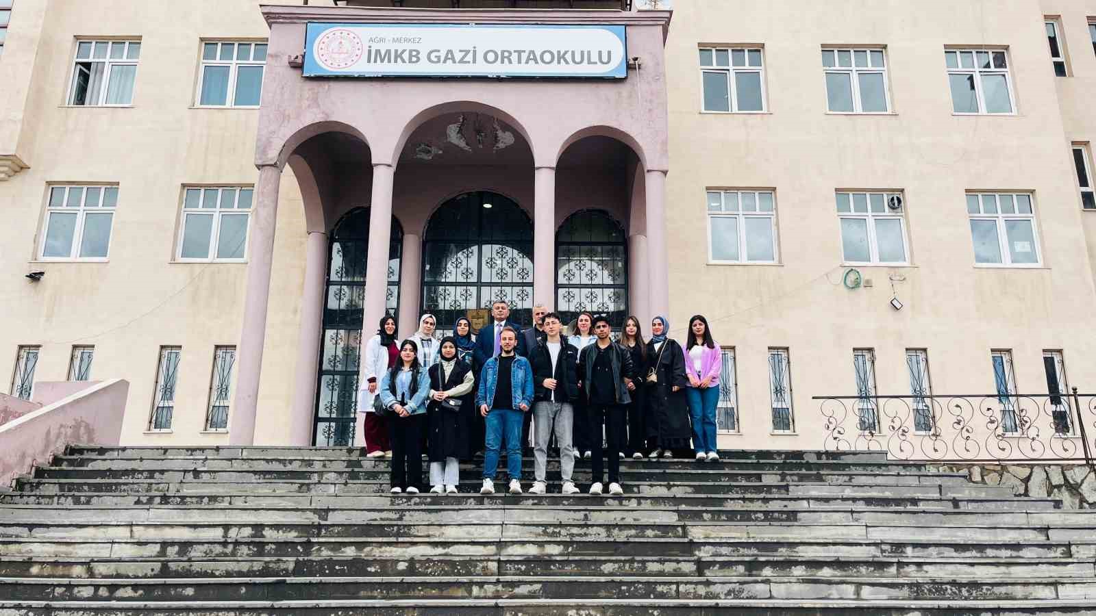 Ağrı’da gastronomi kulübünden öğretmenlere moral desteği
