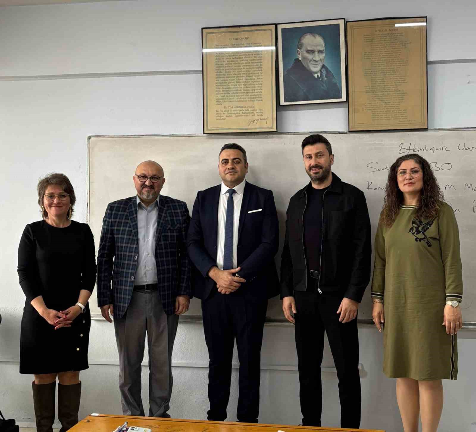 Sektörün uzman isimleri öğrencilerle buluştu
