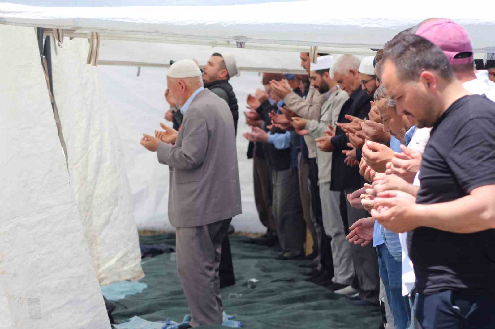 Kuraklıkla anılan Karapınar’da yağışlar için şükür duası
