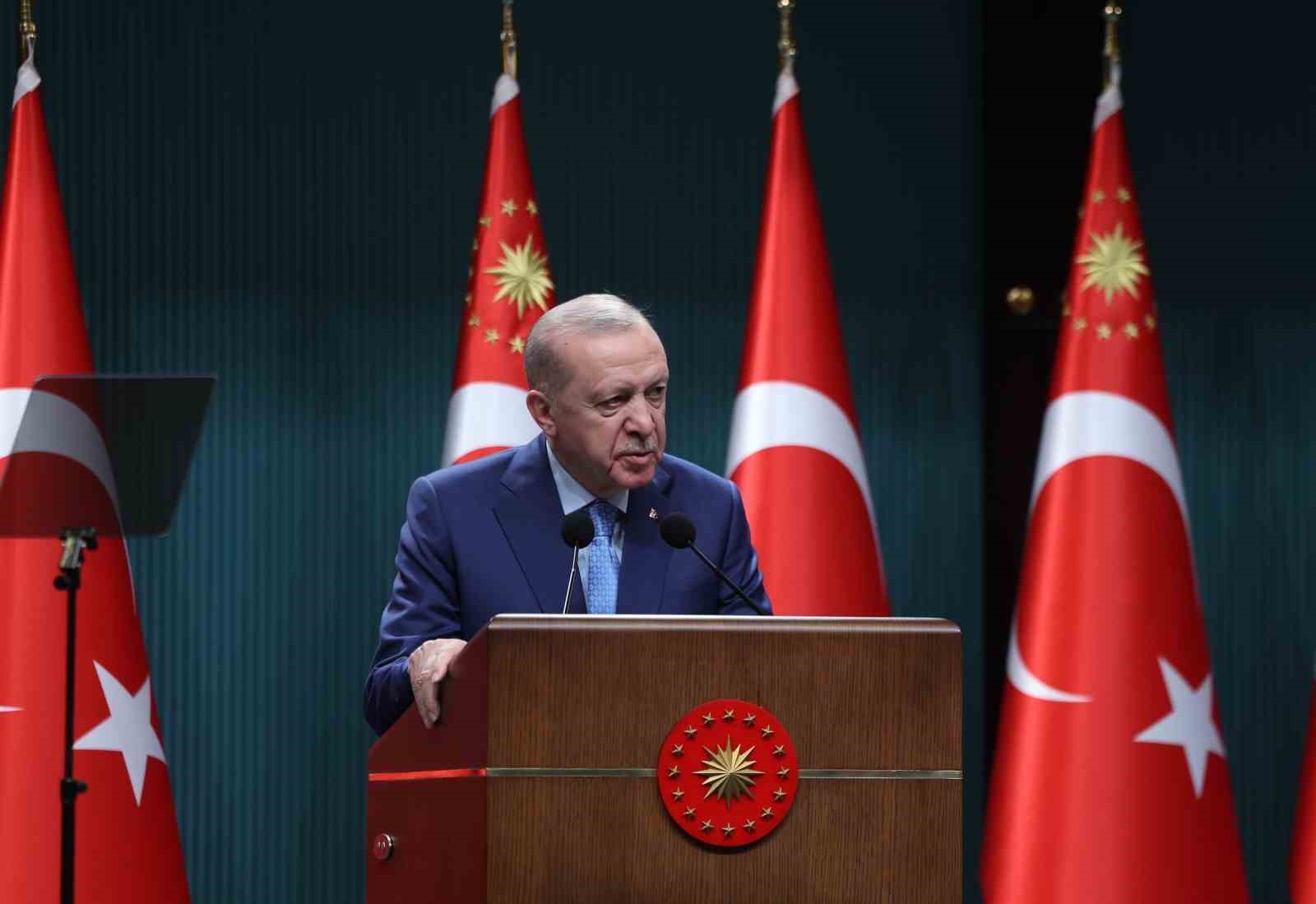 Cumhurbaşkanı Erdoğan: "Demokrasilerde muhalefet en az iktidar kadar mesuliyet sahibidir"
