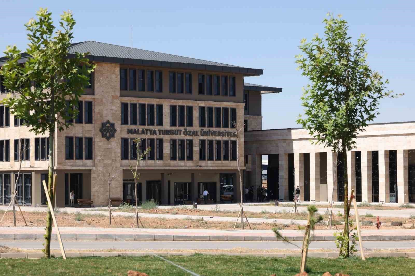 Malatya Turgut Özal Üniversitesi 8 yaşında

