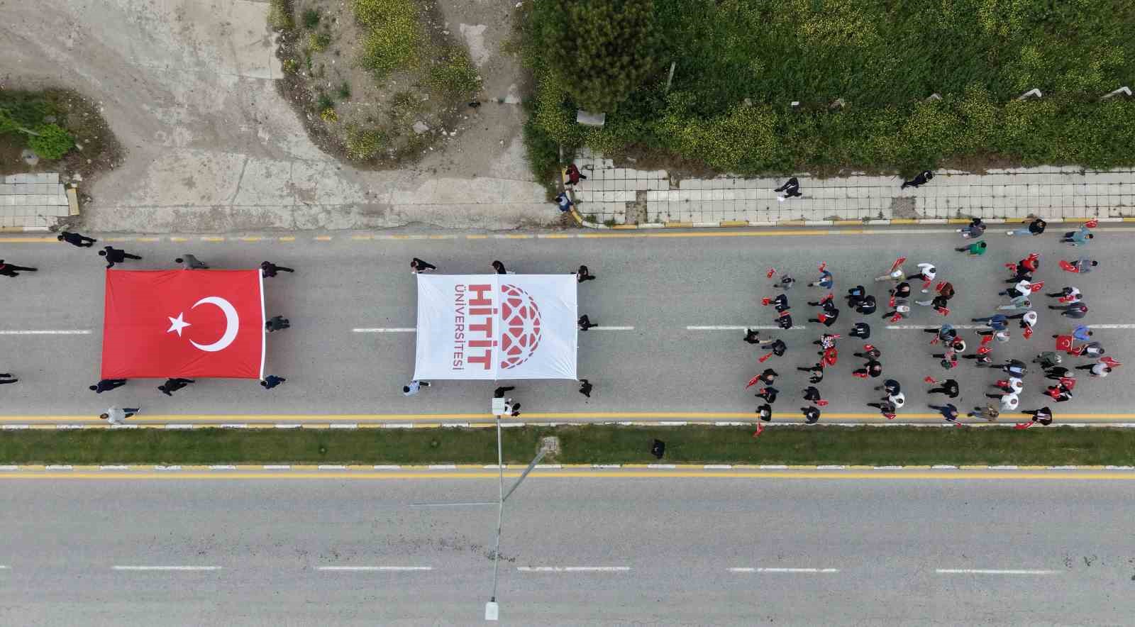 Çorum’da gençlerden "Şehitlere Saygı ve Vefa Yürüyüşü"
