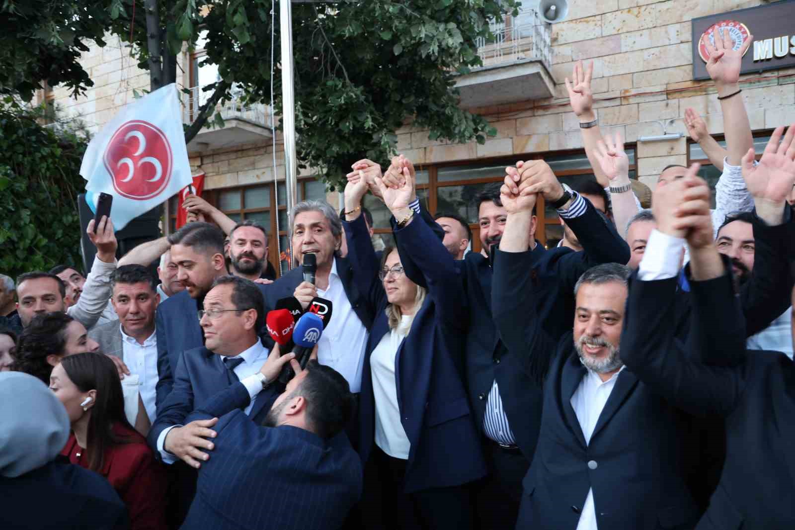 Cumhurbaşkanı Erdoğan: "Büyük bir zaferi hep birlikte kucakladık"
