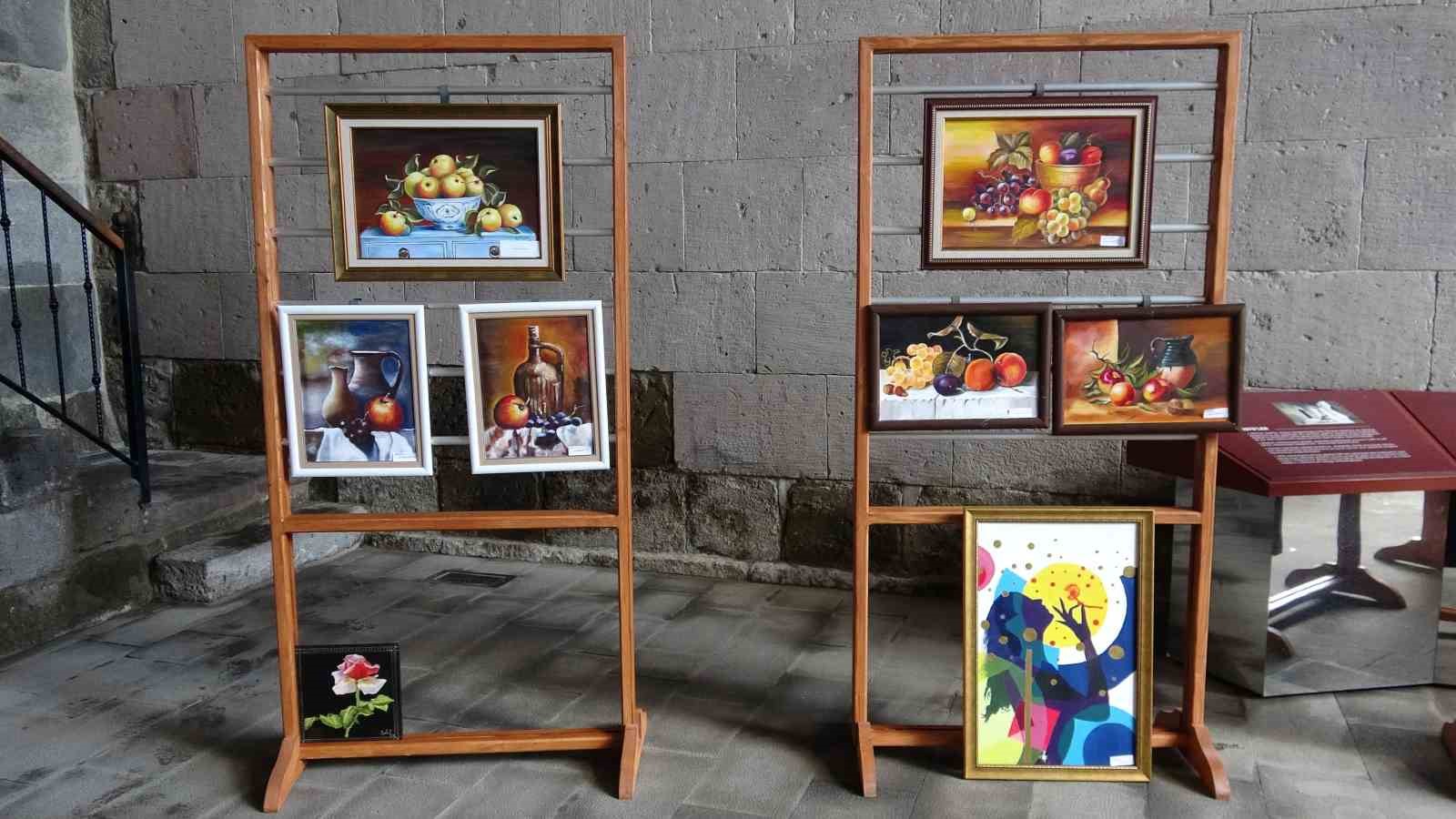 Erzurum’da "Yaşayan değerlerin sanat yolculuğu" sergisine yoğun ilgi