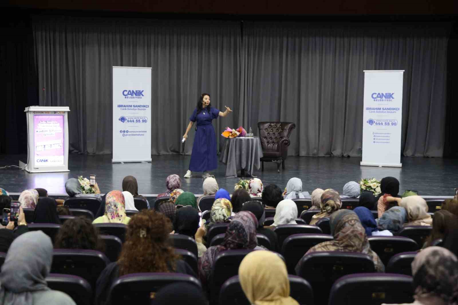 Canik’te "Geleneksel Yöntemlerle Kadim Şifanın İzinde" Konferansı
