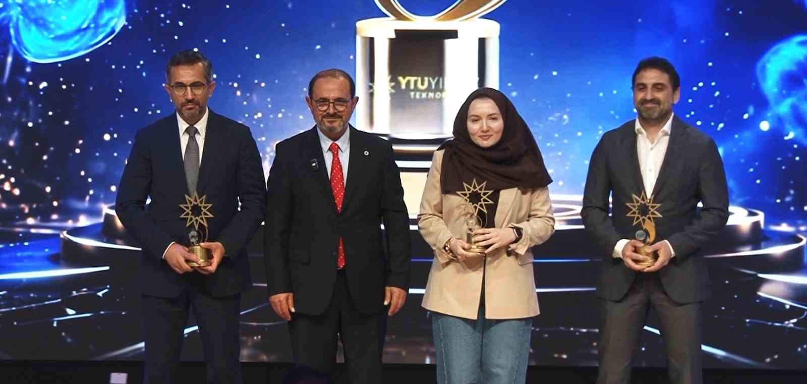 Türkiye’nin teknoloji yıldızları belli oldu: 37 şirket ödüllendirildi