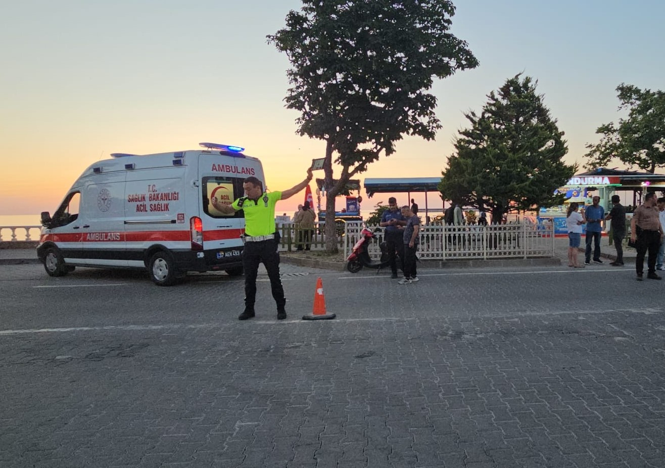 Kastamonu’da yayaya çarpan motosikletin sürücüsü yaralandı
