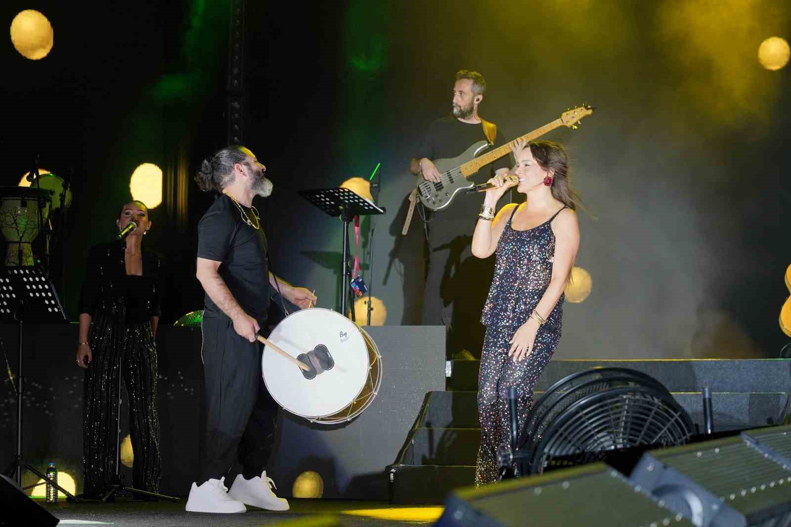 Samsun’da Bengü konseri
