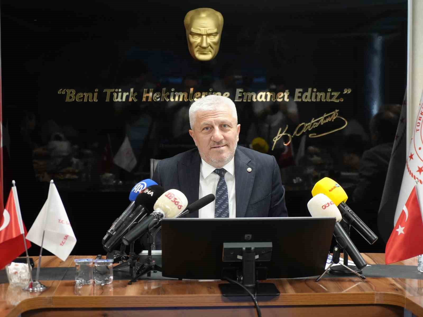Kastamonu İl Sağlık Müdürü Dr. Yavuzyılmaz: "Herhangi bir hastanenin kapatılması ya da tabelasının indirilmesi söz konusu değildir"
