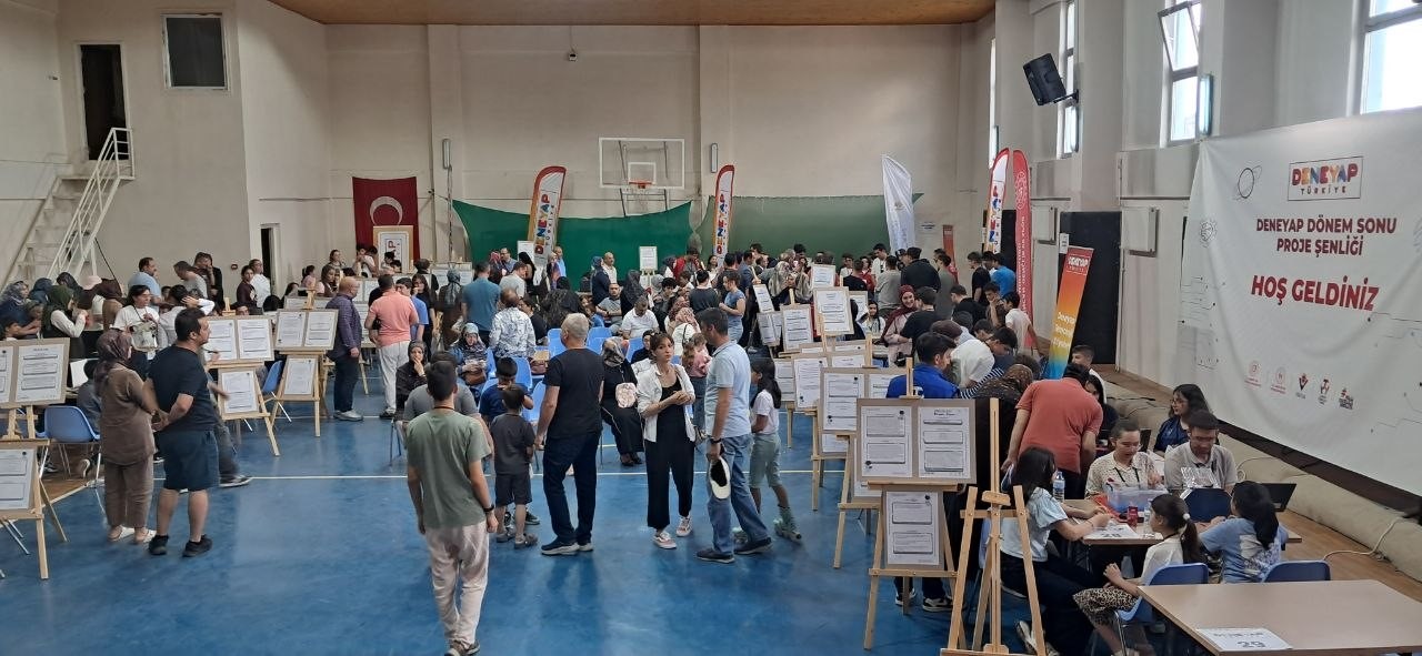 Erzincan’da bilim ve teknoloji rüzgârı: 28 proje jüri karşısına çıktı

