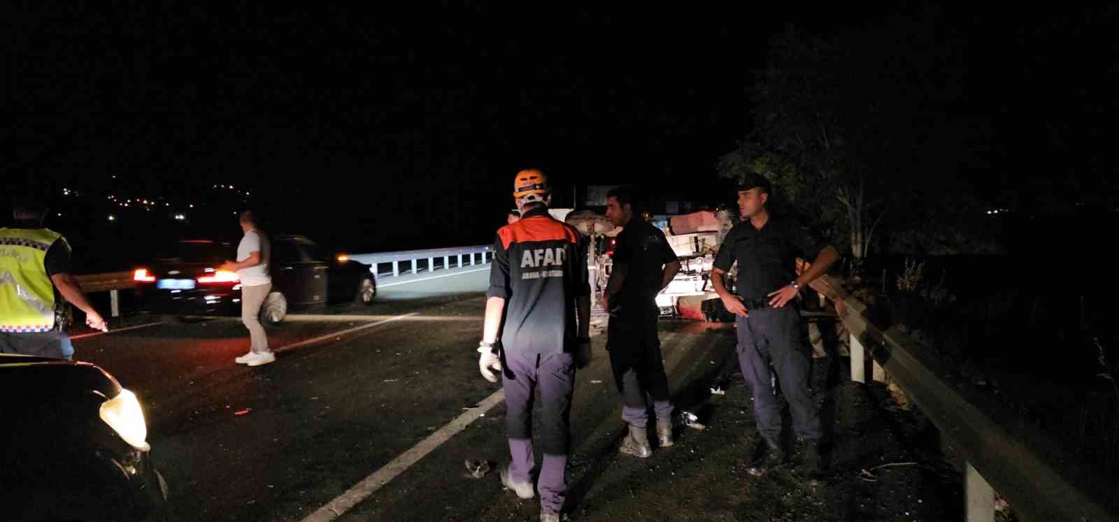 Elazığ’da minibüs ile traktör çarpıştı: 1 yaralı
