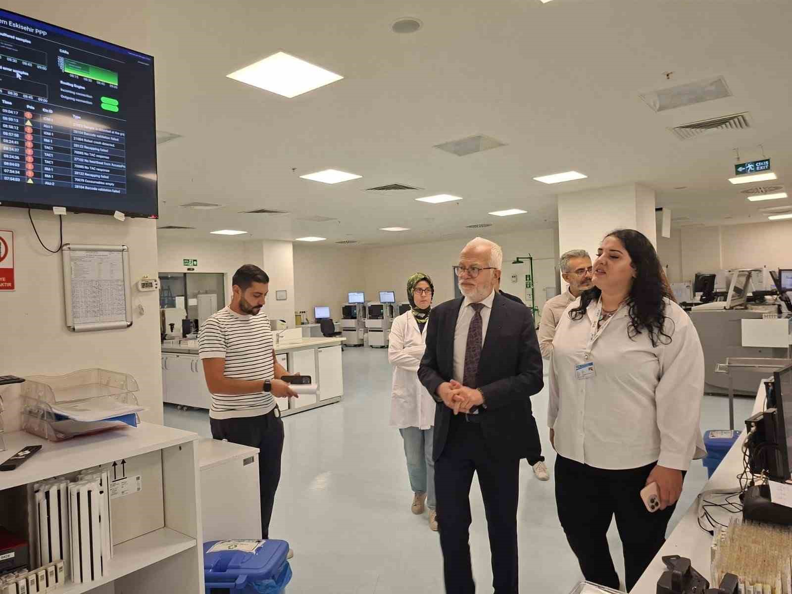 Eskişehir Şehir Hastanesi’nde laboratuvar hizmetleri yerinde incelendi
