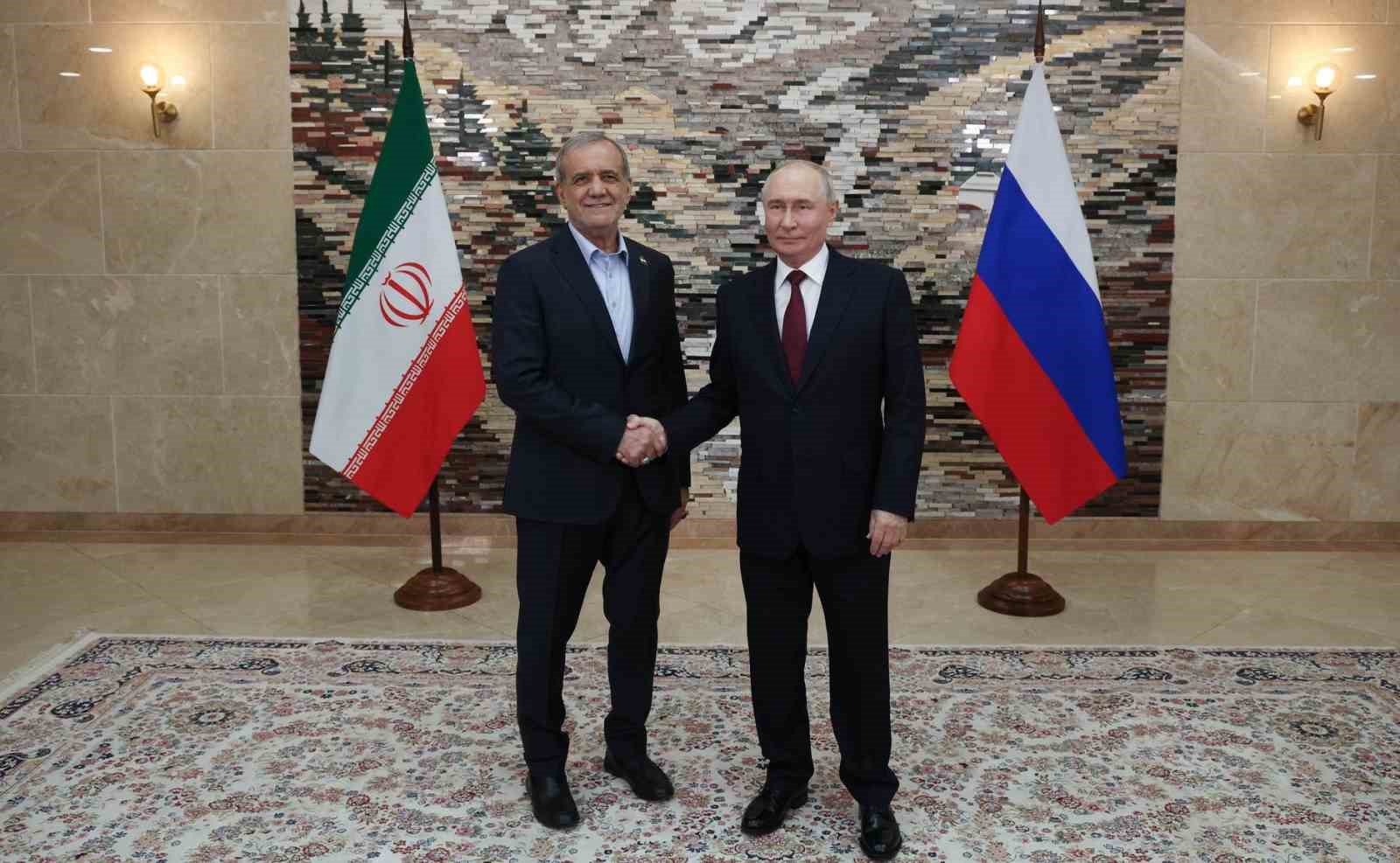 Pezeşkiyan, Bişkek’te Putin ile bir araya geldi
