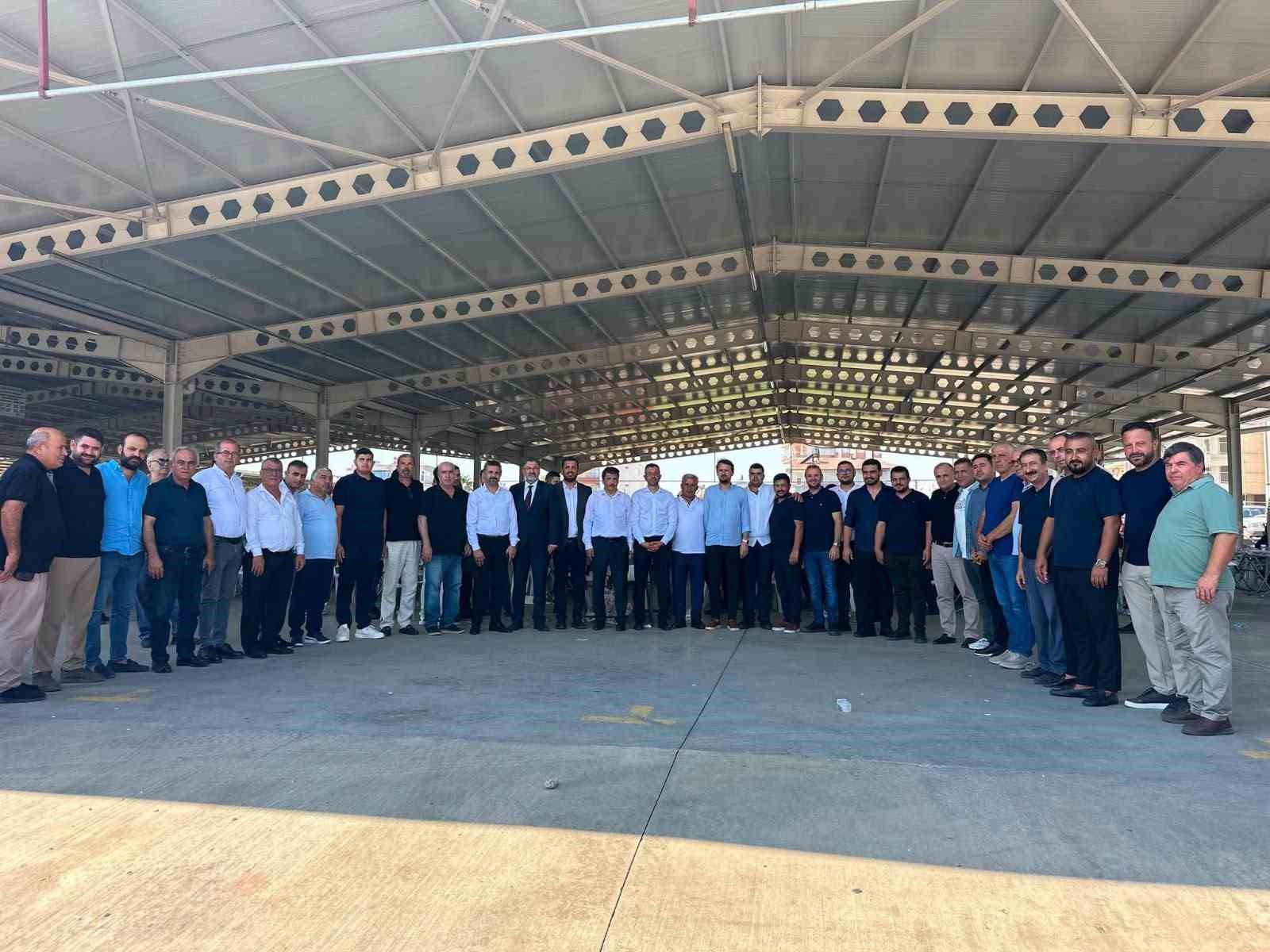 Bakan Kurum, AK Parti Milletvekili Kemal Çelik’in ağabeyinin mevlidine katıldı
