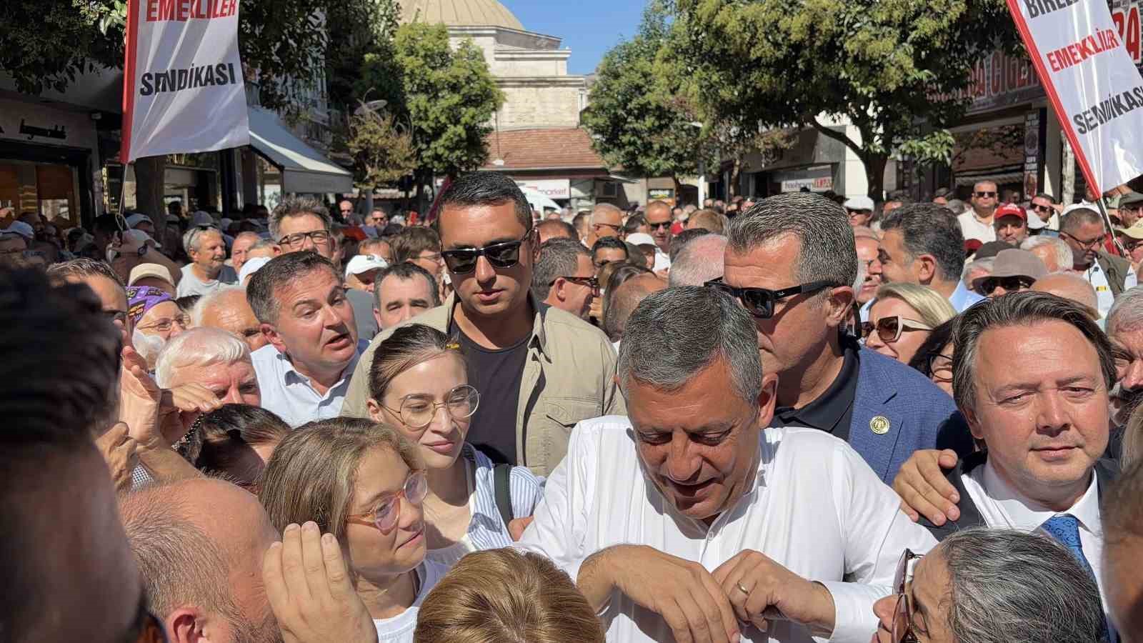 Özgür Özel, Kırklareli’nde esnafla bir araya geldi
