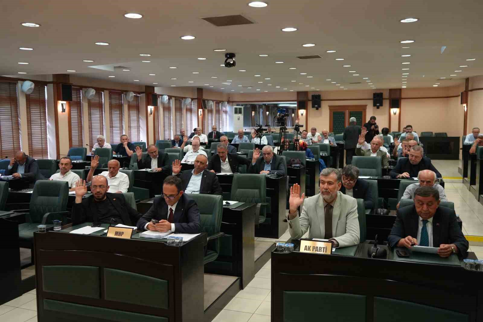 Samsun Meclisi’nde Atakum personel maaşları gündeme geldi
