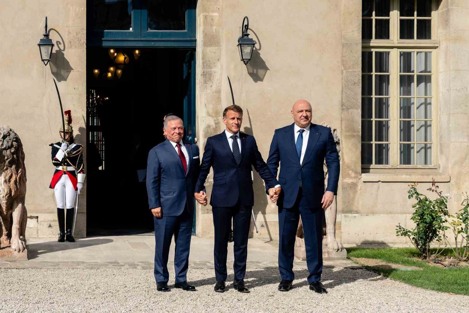 Fransa Cumhurbaşkanı Macron, Lübnan Cumhurbaşkanı Aoun ve Ürdün Kralı II. Abdullah’tan Paris’te Lübnan toplantısı
