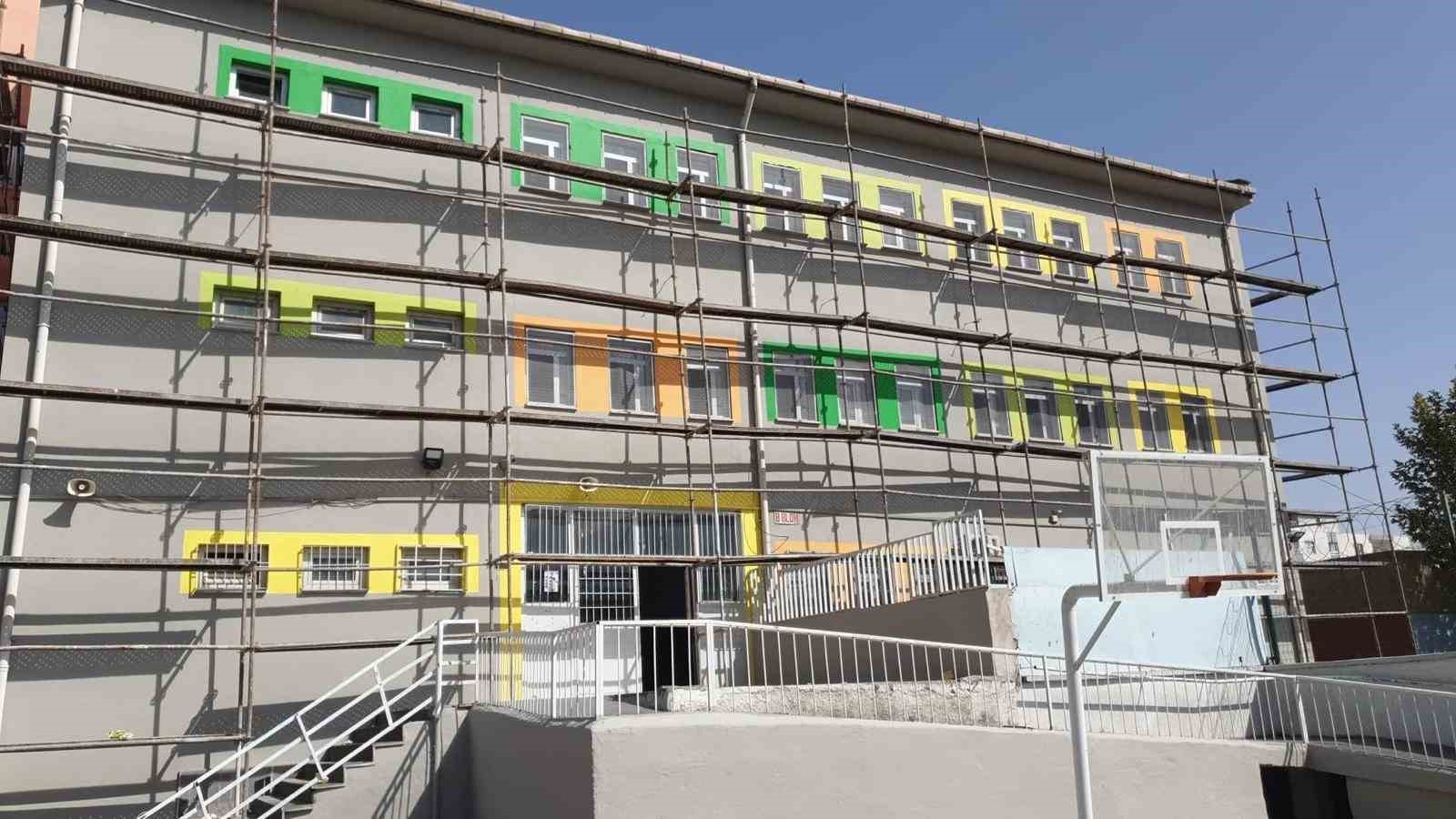 Hayırsever işadamından eğitime destek
