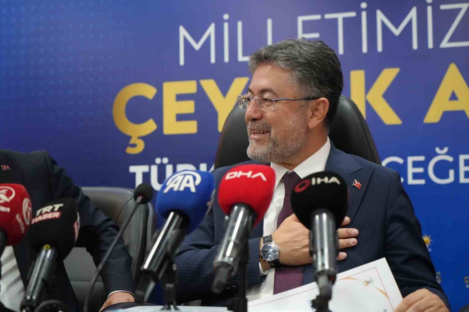 Bakan Yumaklı: "Millet iradesi üzerindeki vesayetin prangaları birer birer kırıldı"
