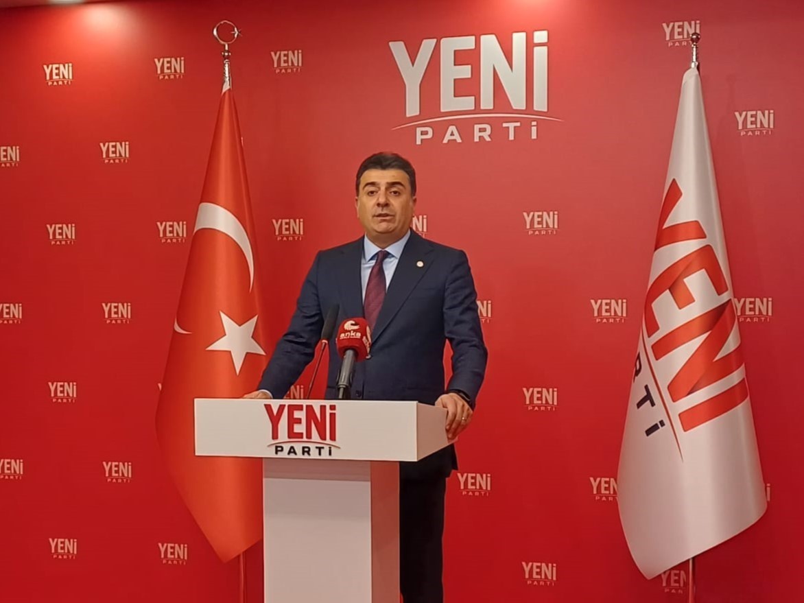 YENİ Parti Sözcüsü Emre: "YENİ Parti isminin başına küçük bir düzenleme koyarak konuyu kapatabiliriz"
