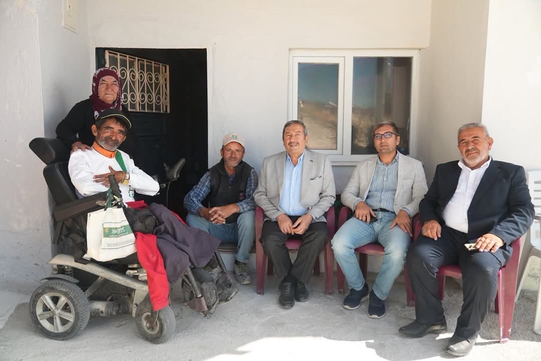 Başkan Bozkurt, sanatsever Hasan Avcı’yı ziyaret etti
