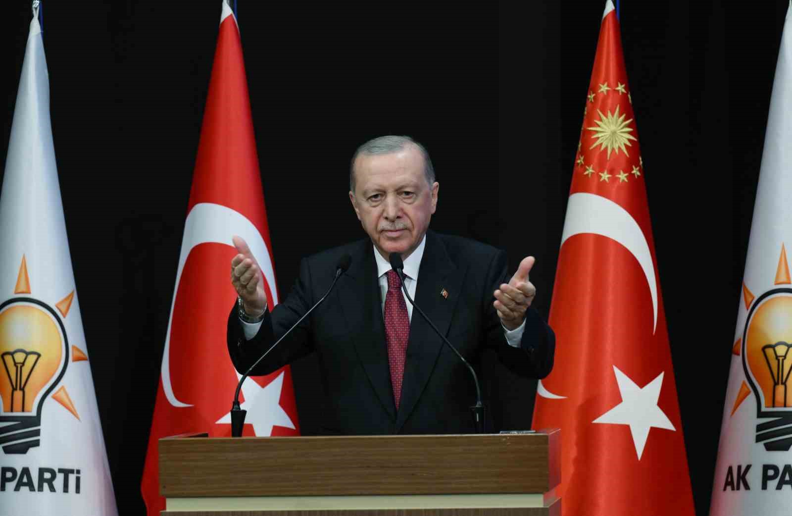 Cumhurbaşkanı Erdoğan: "Biz yanlış yapanla, nefsine yenik düşenle vedalaşır, yolumuza güçlenerek devam ederiz"
