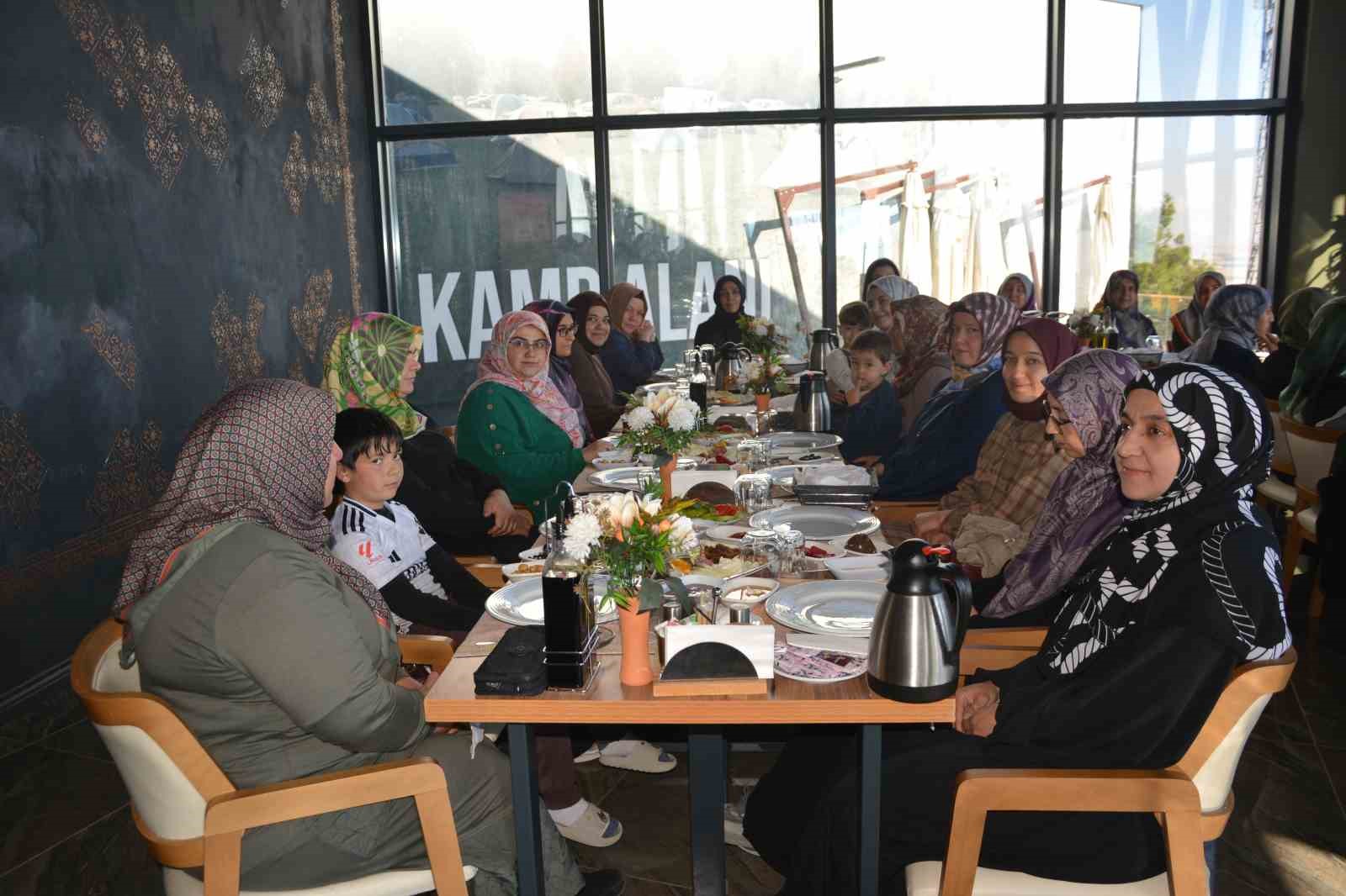 Korkuteli’nde din görevlileri kahvaltıda buluştu
