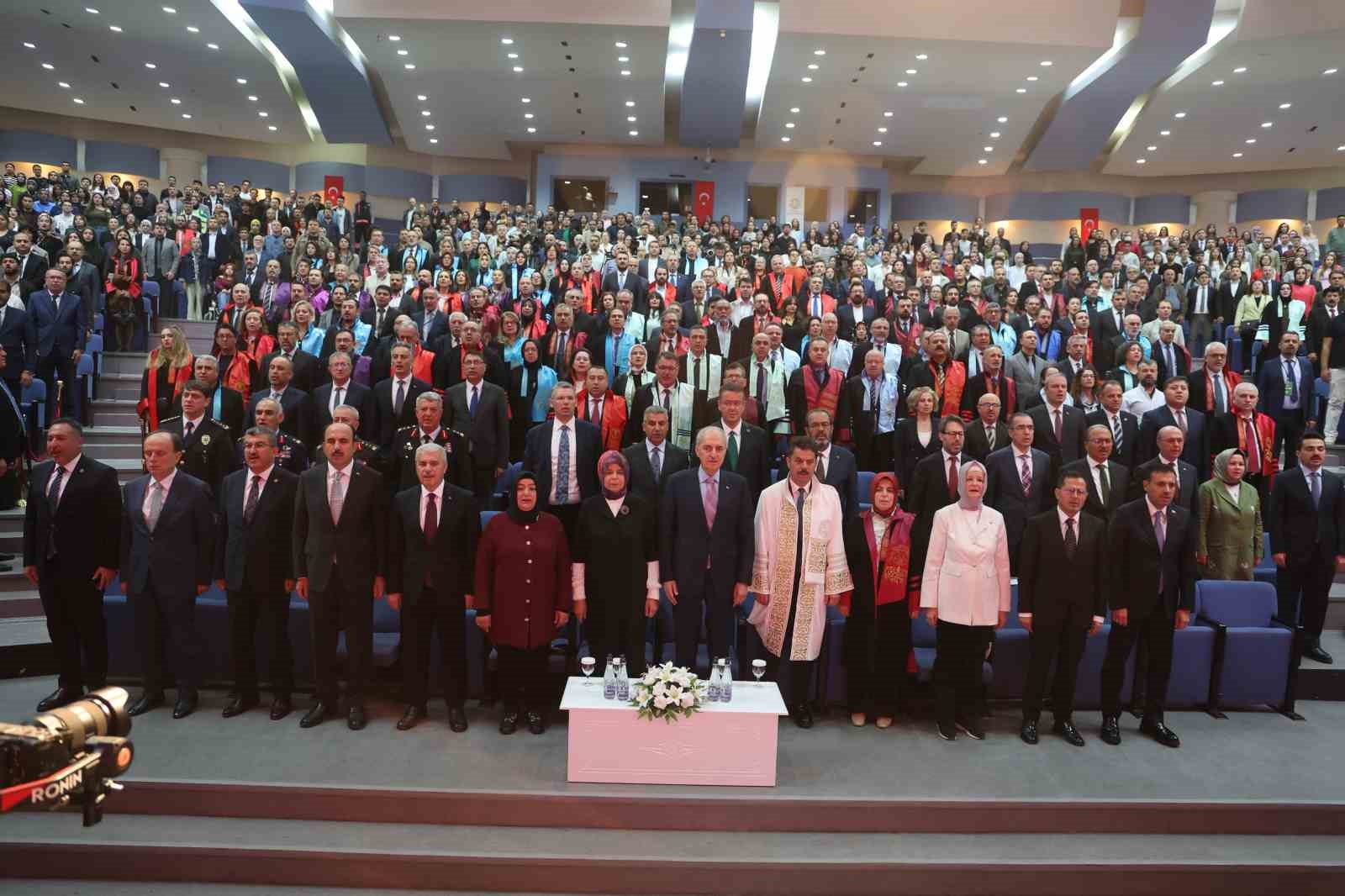 Numan Kurtulmuş: "Türkiye’nin prangalarından kurtulma adımlarını atıyoruz"

