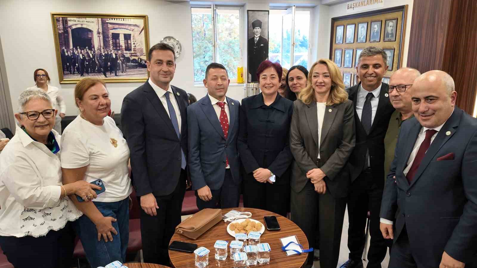 Kocaeli Barosu başkanlığına Serdar Solak seçildi
